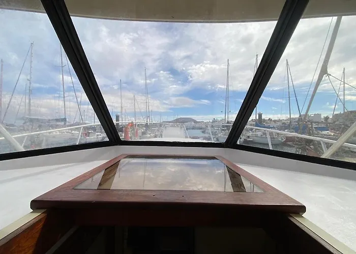 Boat Experience * 科拉雷侯