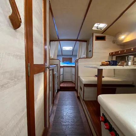 Bådhotel Boat Experience