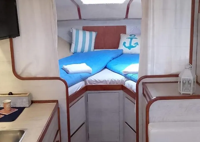 Boat Experience Hotel en barco *